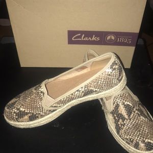 Women’s Size 9 Clark’s Azella Theoni